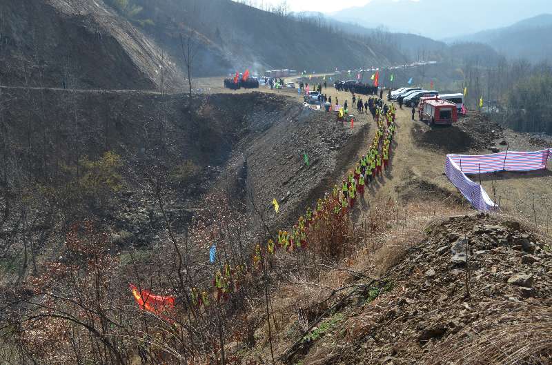 内乡县夏馆•大栗坪•贾凹公路全坡隧道项目举行开工典礼(图4)